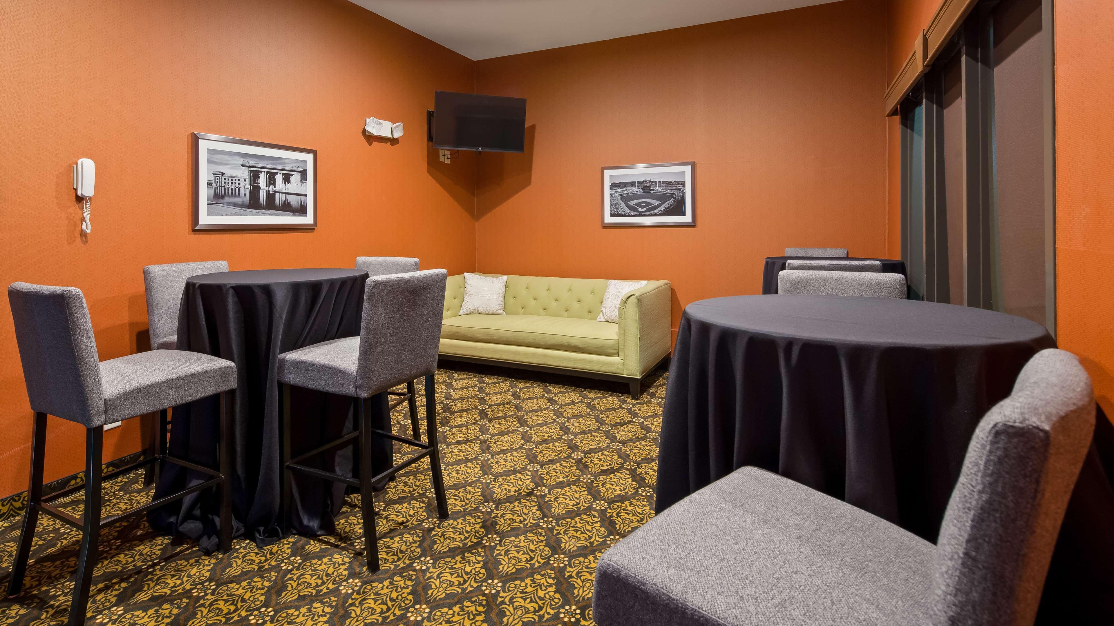 Best Western Plus Lee'S Summit Hotel & Suites Bagian luar foto