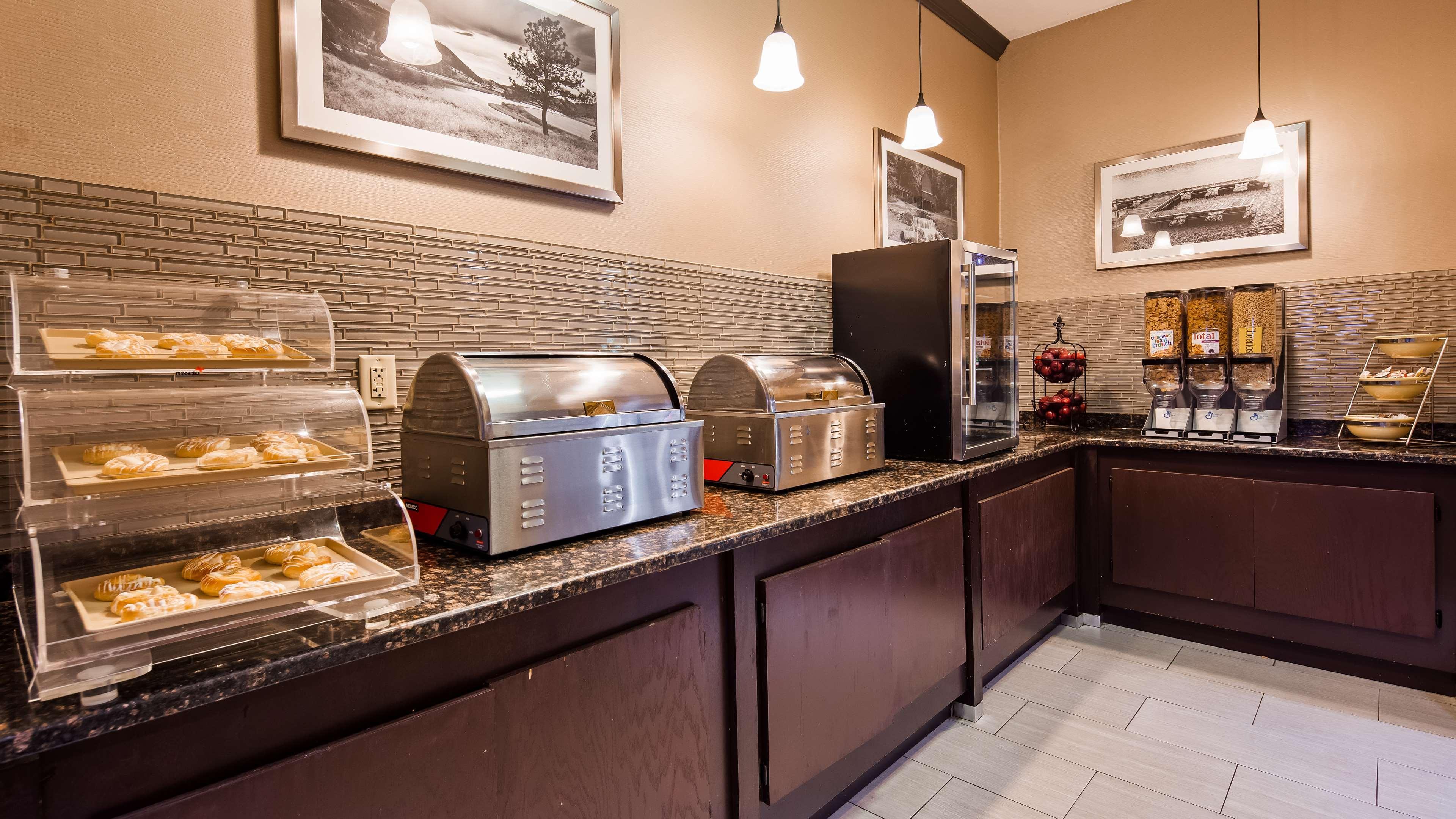Best Western Plus Lee'S Summit Hotel & Suites Bagian luar foto